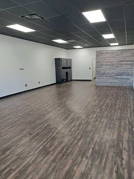 5650 S 12th Ave, Tucson, AZ for lease - Building Photo - Image 3 of 10