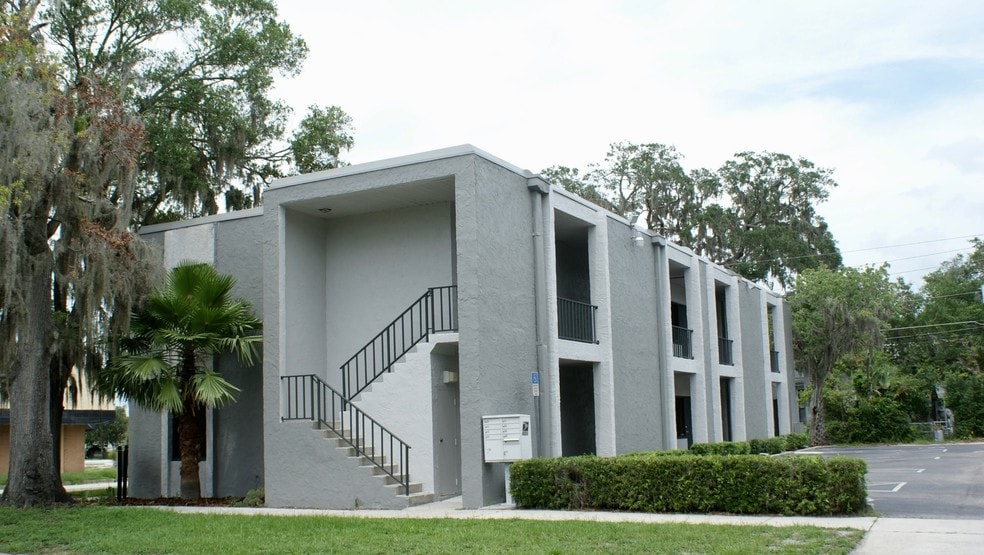 203 E 3rd St, Sanford, FL for lease - Building Photo - Image 3 of 11