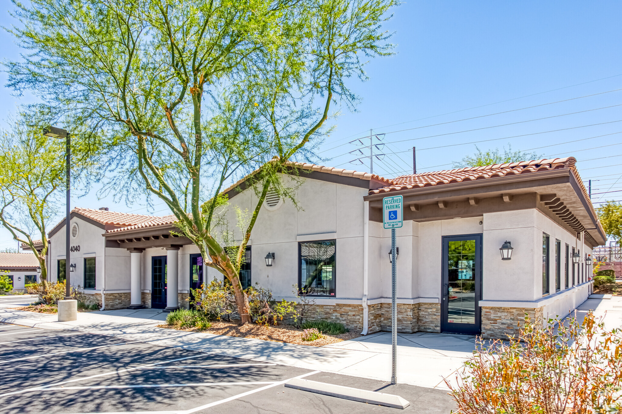 4040 E Russell Rd, Las Vegas, NV for sale Building Photo- Image 1 of 8