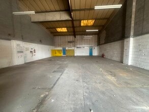 Manor House Ave, Southampton for lease Interior Photo- Image 2 of 6