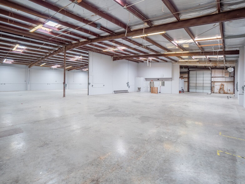 115 St Elmo Rd, Austin, TX for lease - Building Photo - Image 3 of 9