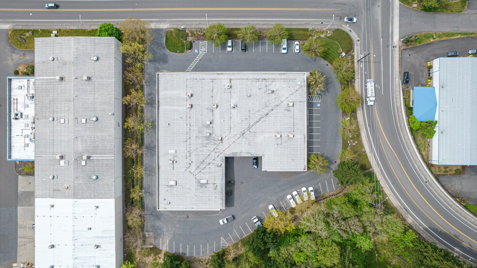 14200 SE 98th Ct, Clackamas, OR for lease - Aerial - Image 2 of 3