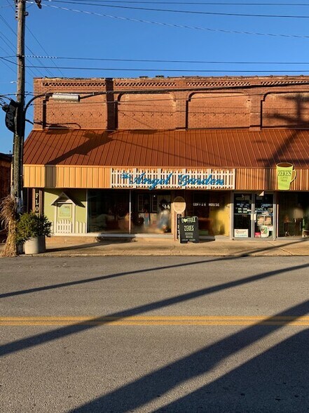 116 S Elm St, Mountain View, MO for sale - Primary Photo - Image 1 of 1
