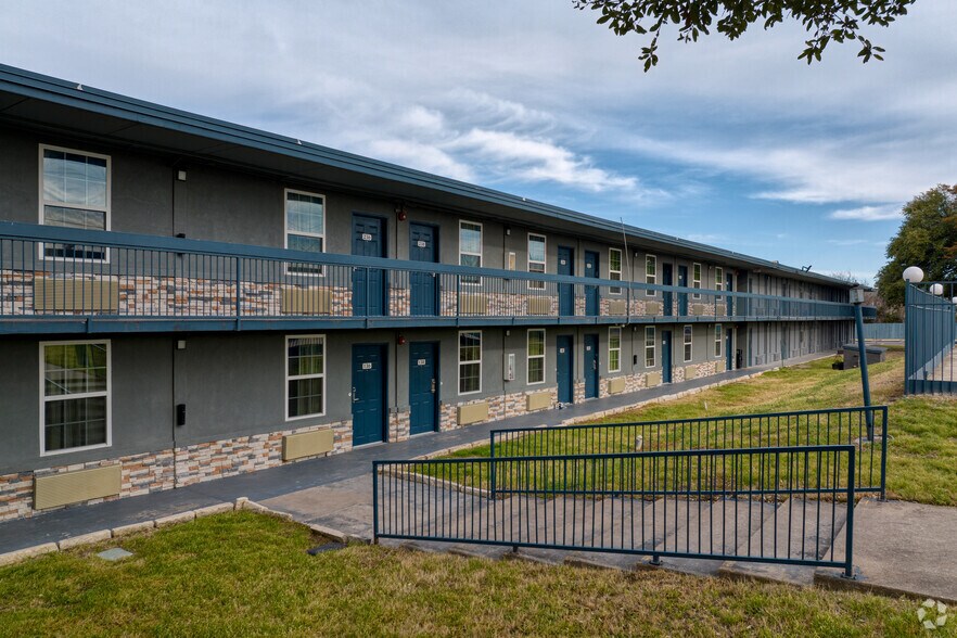 802 N General Bruce Dr, Temple, TX for sale - Primary Photo - Image 1 of 1