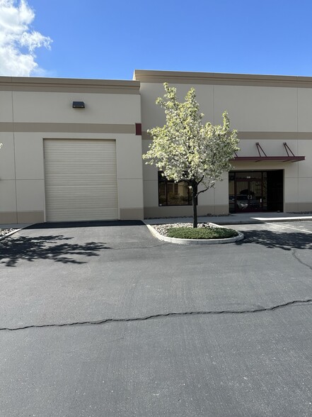 3655 Arrowhead Dr, Carson City, NV for lease - Building Photo - Image 3 of 16