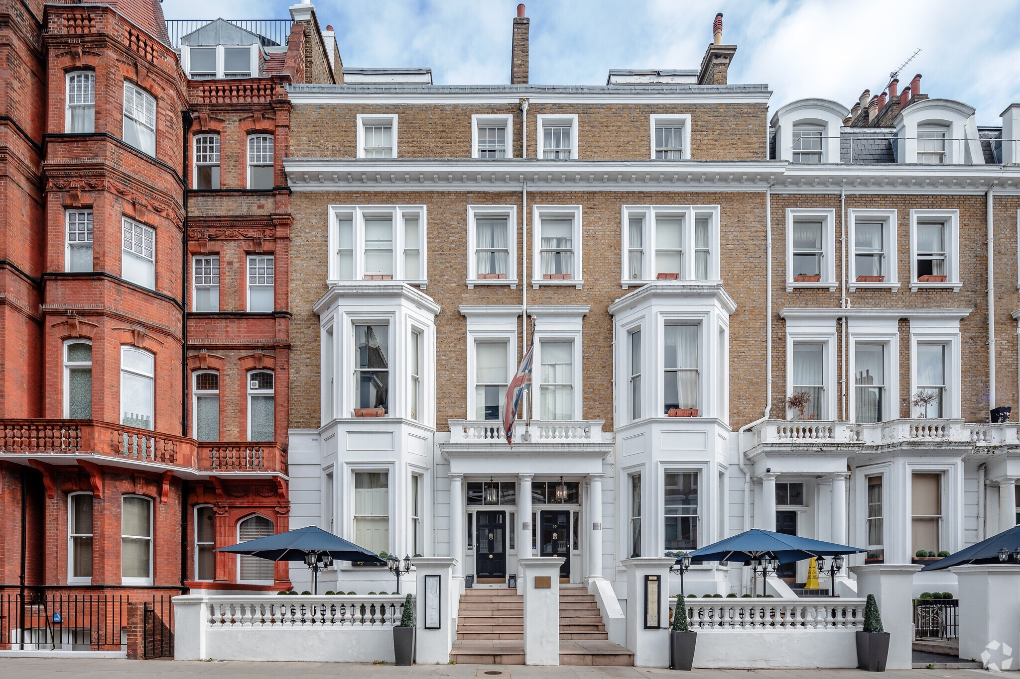 8-12 Bina Gdns, London for sale Primary Photo- Image 1 of 1