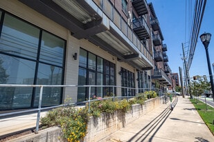 764 Memorial Dr SE, Atlanta GA - Storefront Property