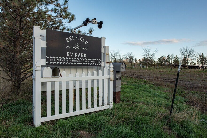 404 2nd St, Belfield, ND 58622 Belfield RV Park