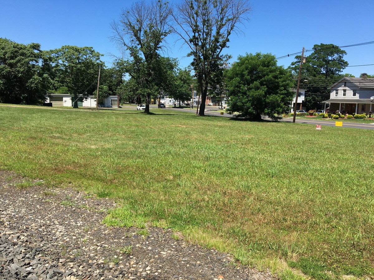 258 Gatzmer Ave, Jamesburg, NJ 08831