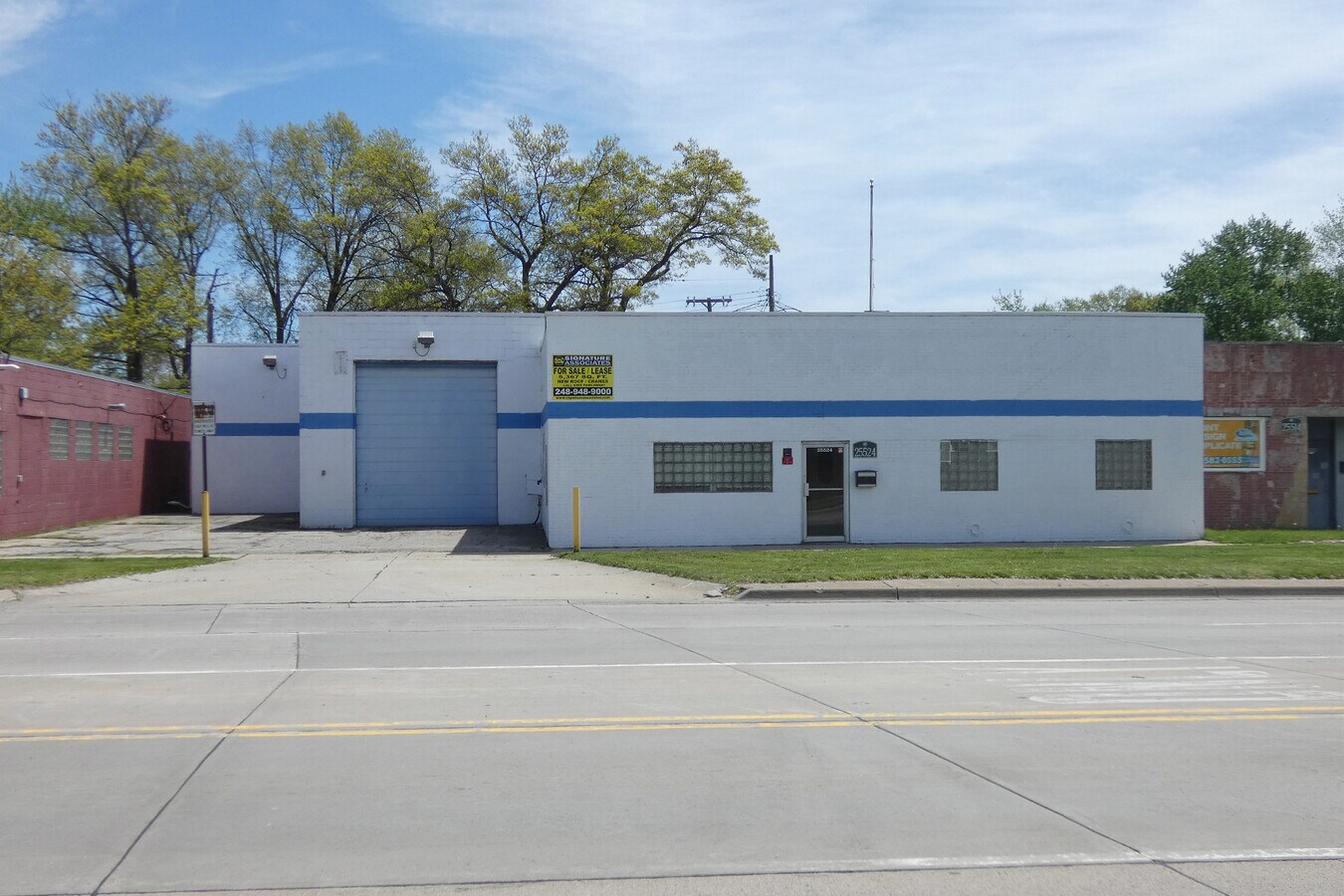 25524 John R Rd, Madison Heights, MI 48071