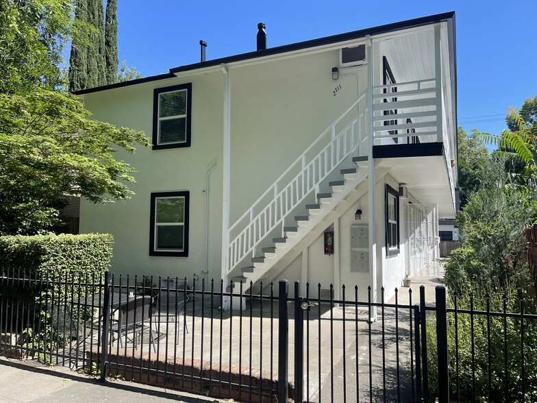 2711 E St, Sacramento, CA for sale - Building Photo - Image 1 of 10