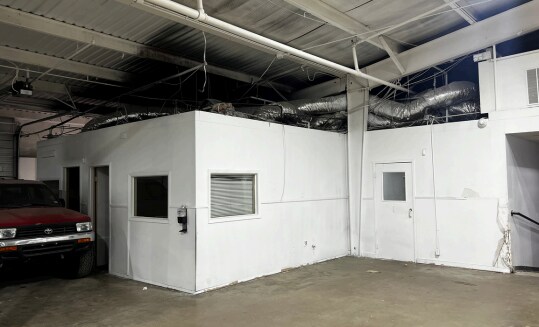 11616 Harry Hines Blvd, Dallas, TX for lease Building Photo- Image 1 of 3