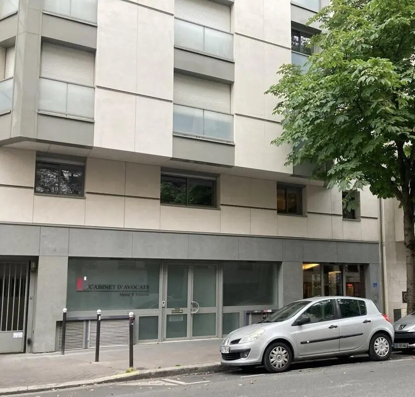 Office in Paris for lease Building Photo- Image 1 of 6