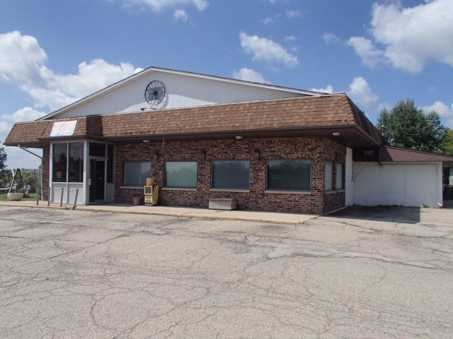 6277 Hwy 32 N, Gillett, WI for sale - Building Photo - Image 1 of 1