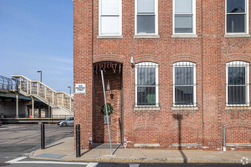 119-129 Braintree St, Allston, MA for lease - Building Photo - Image 3 of 4