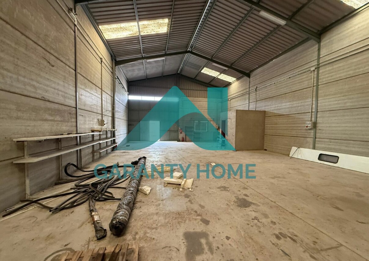 Industrial in Casar de Cáceres, Cáceres for lease Interior Photo- Image 1 of 7