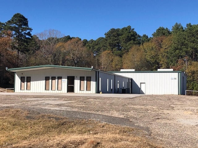 930 W Johnson St, Tatum, TX for lease - Building Photo - Image 2 of 7