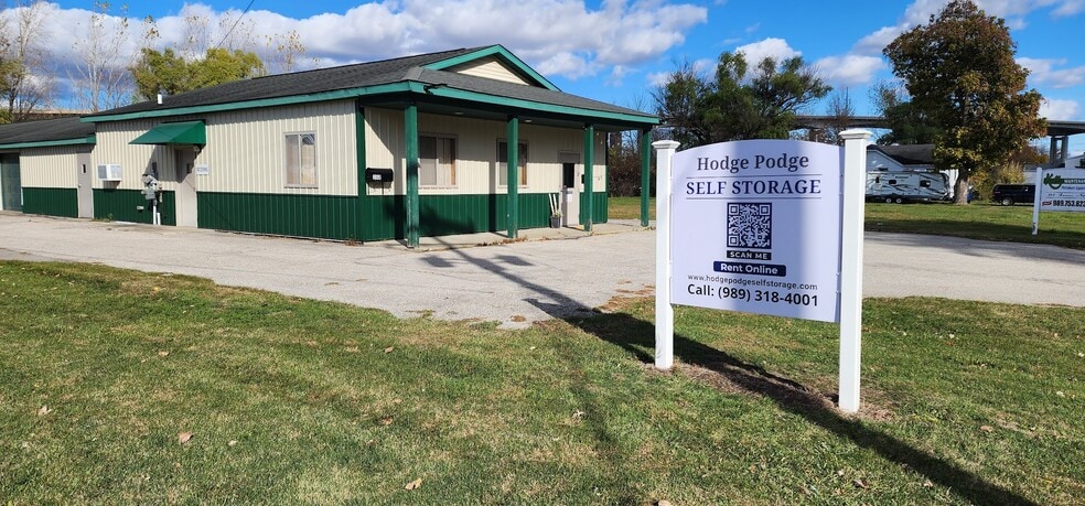 312 Jones St, Saginaw, MI for sale - Primary Photo - Image 1 of 2