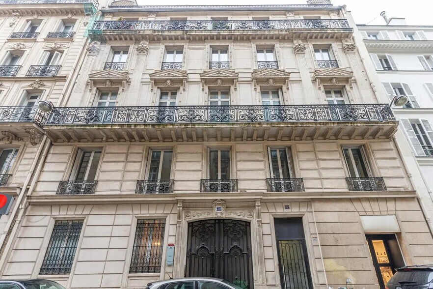 30 Rue D'Astorg, Paris for lease - Building Photo - Image 1 of 5