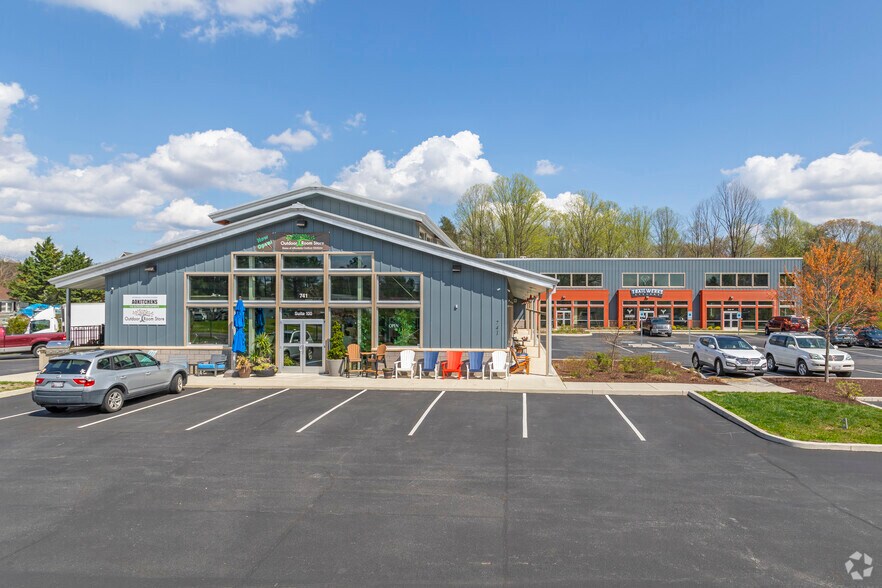 741 Generals Hwy, Millersville, MD for sale - Primary Photo - Image 1 of 1