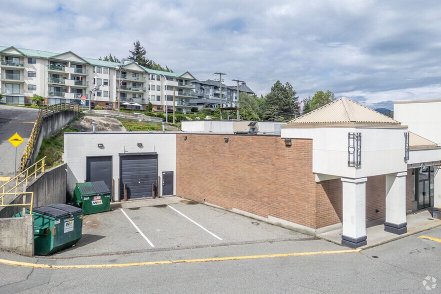 33655 Essendene Ave, Abbotsford, BC for sale - Building Photo - Image 2 of 3