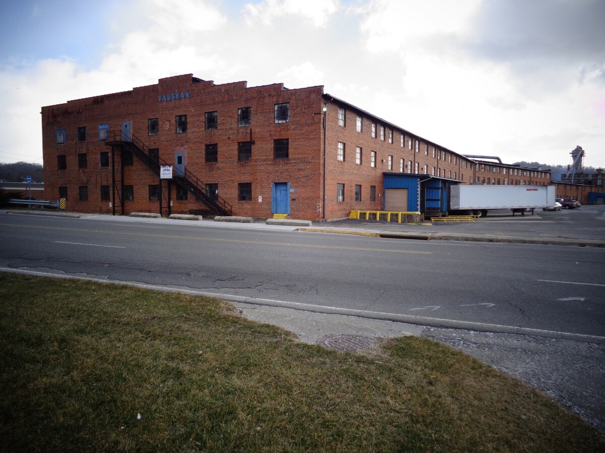 100 TG Vaughan Jr St, Galax, VA 24333