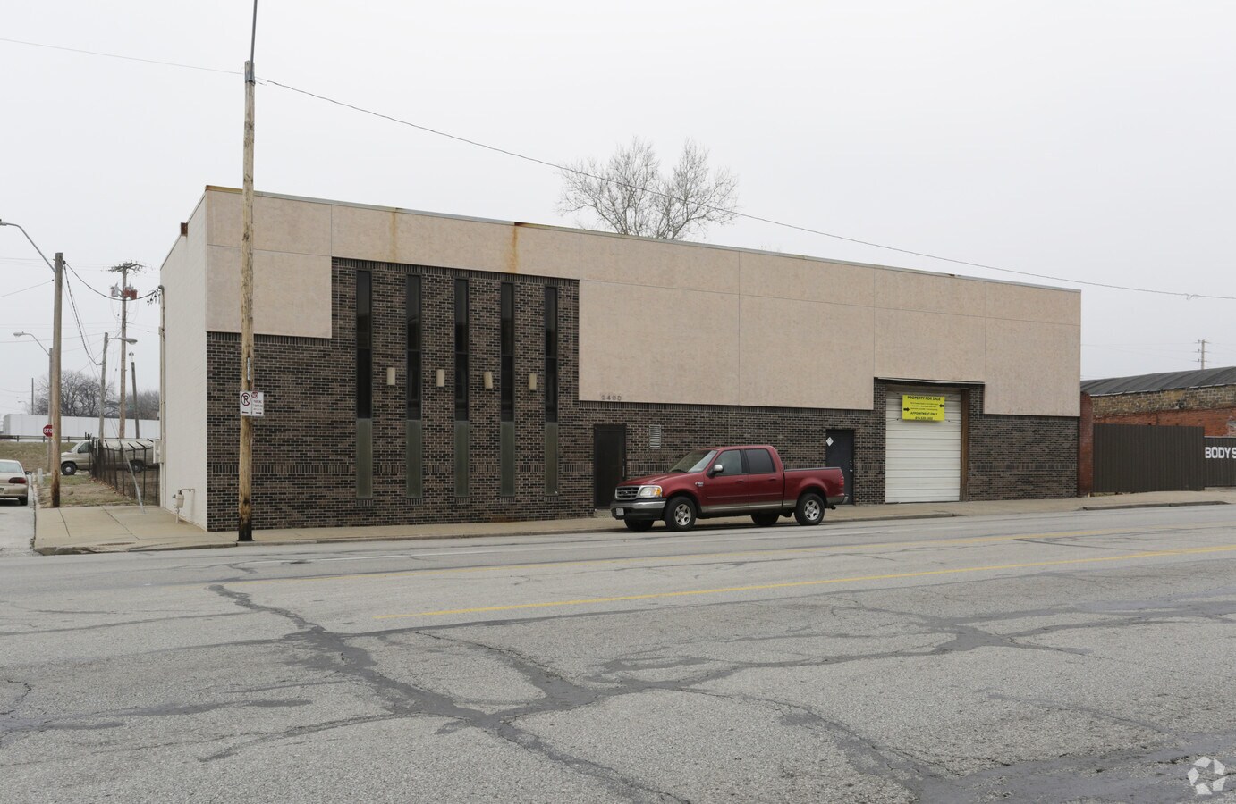 2400 E Truman Rd, Kansas City, MO 64127