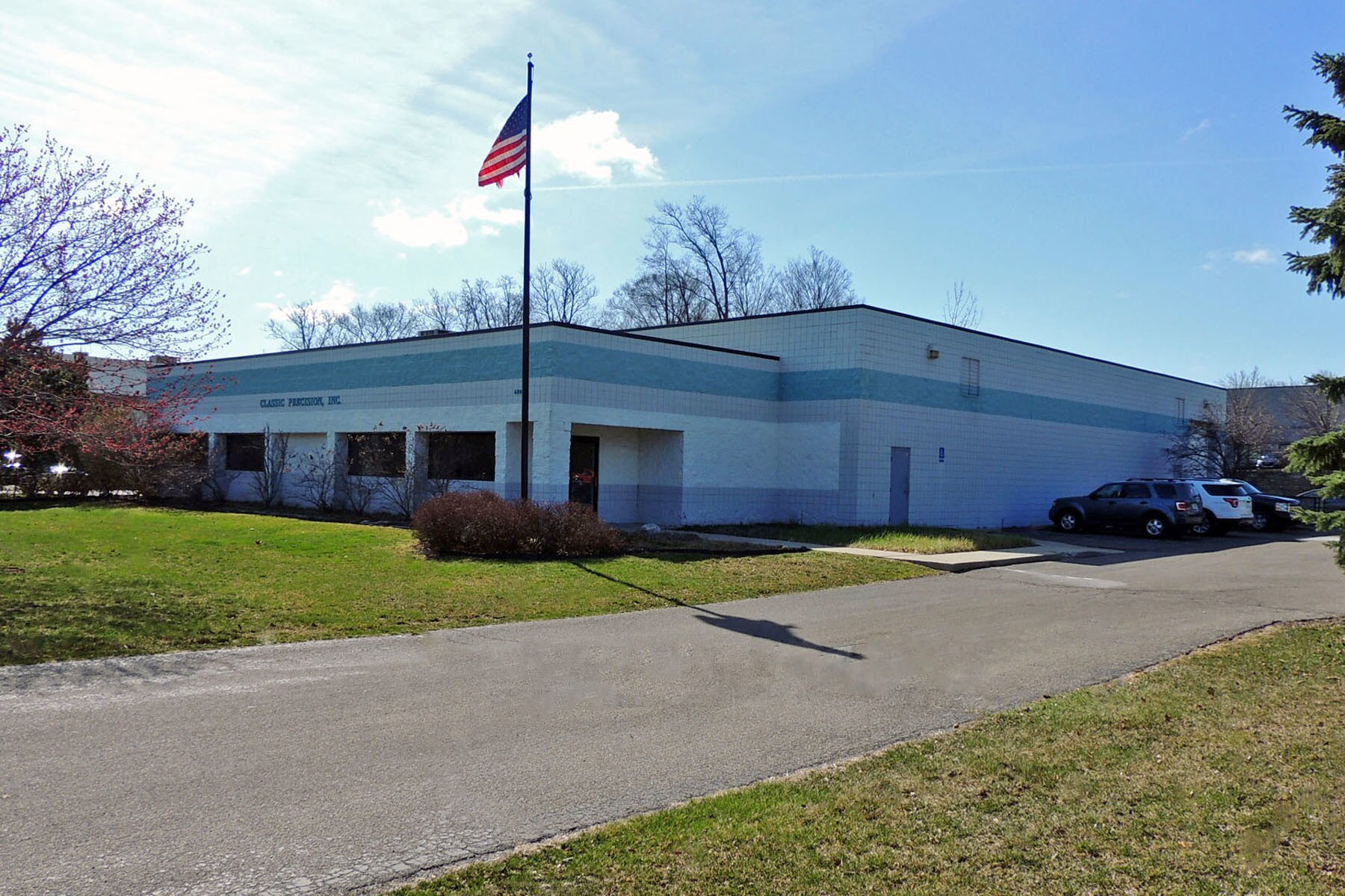 48009 Anna Ct, Wixom, MI for sale Primary Photo- Image 1 of 1