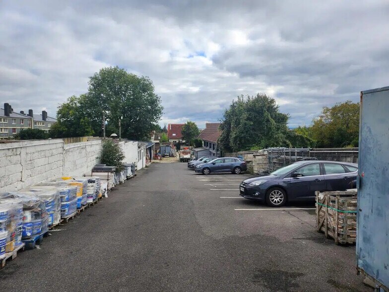 34 Rue De Vaucelle, Argenteuil for lease - Building Photo - Image 1 of 8