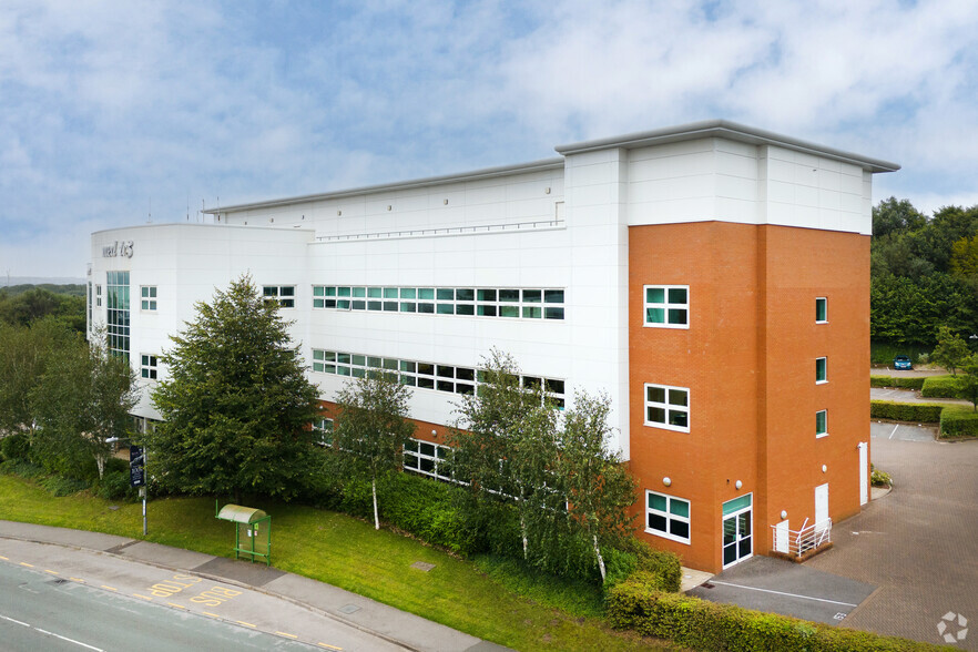 Basingstoke Rd, Keele for lease - Building Photo - Image 3 of 11