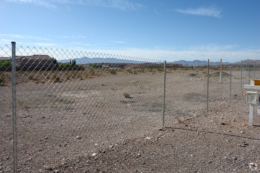 SEC S Decatur & W Ford Ave, Las Vegas, NV for sale - Primary Photo - Image 1 of 6