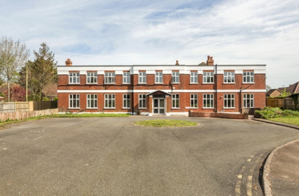 42 London Rd, Hailsham for sale Primary Photo- Image 1 of 1