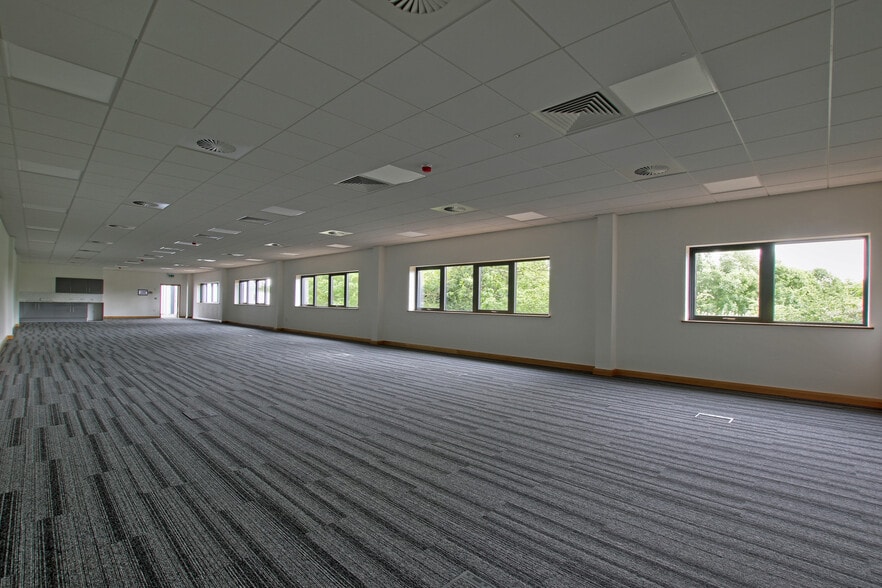 Lime Kilns Way, Hinckley for sale - Interior Photo - Image 1 of 1