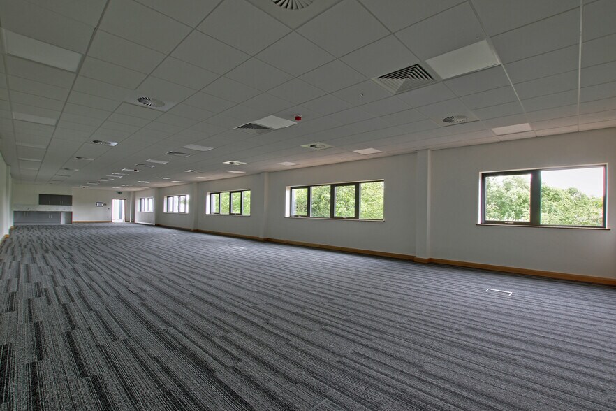 Lime Kilns Way, Hinckley, LE10 3EL