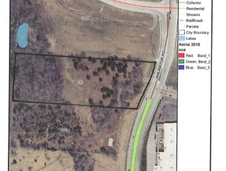 960 SW Pryor Rd, Lees Summit, MO 64081