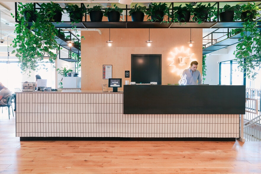 3280 Peachtree Rd NE, Atlanta, GA for lease - Interior Photo - Image 2 of 27