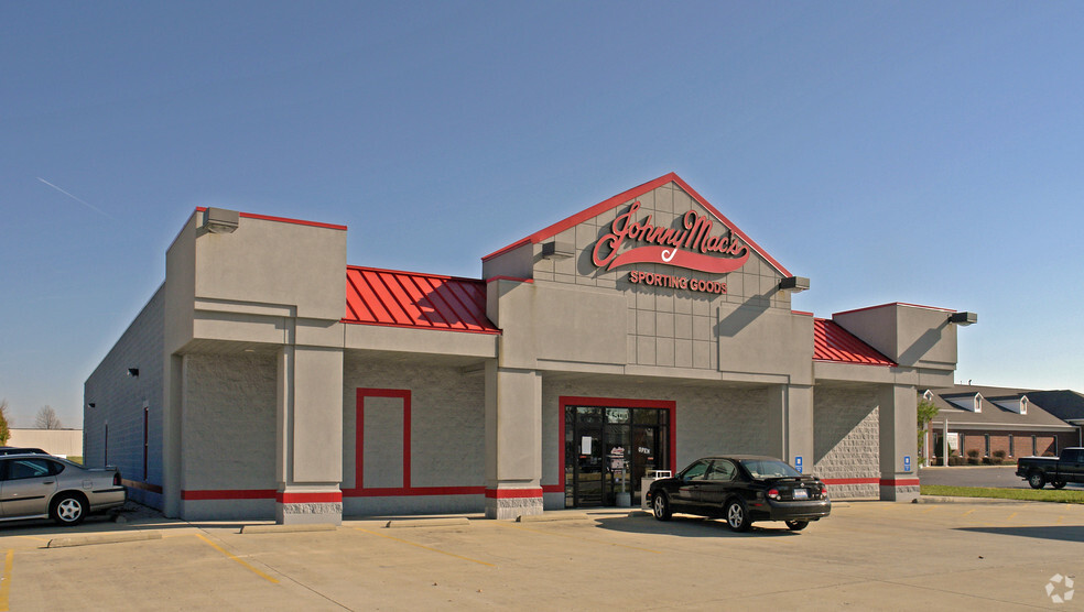 4500 N Illinois St, Swansea, IL for lease - Primary Photo - Image 1 of 2