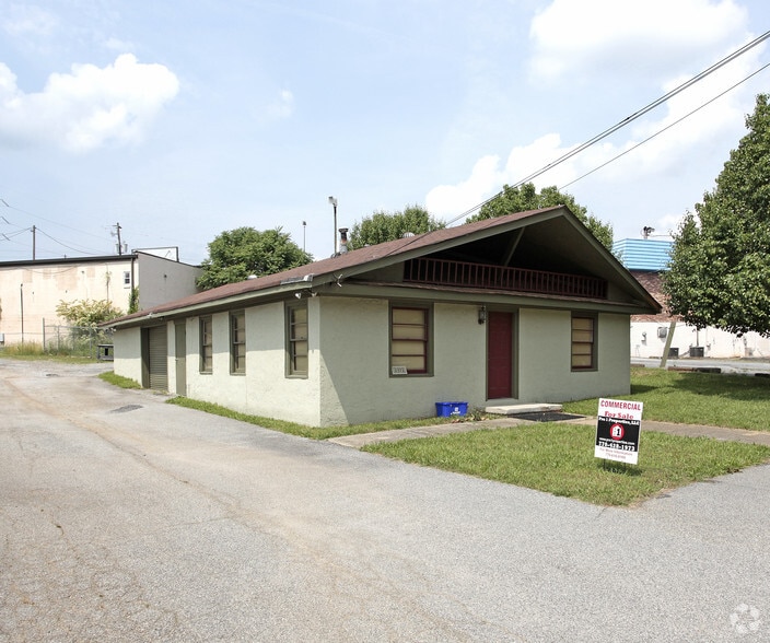 2372 Ventura Rd, Smyrna, GA for sale - Primary Photo - Image 1 of 1