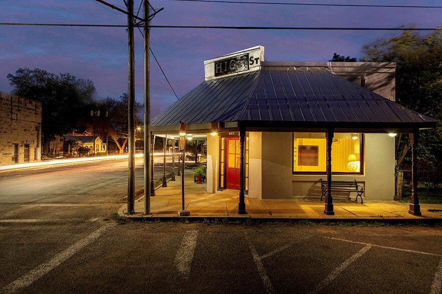 641 High St, Comfort, TX 78013