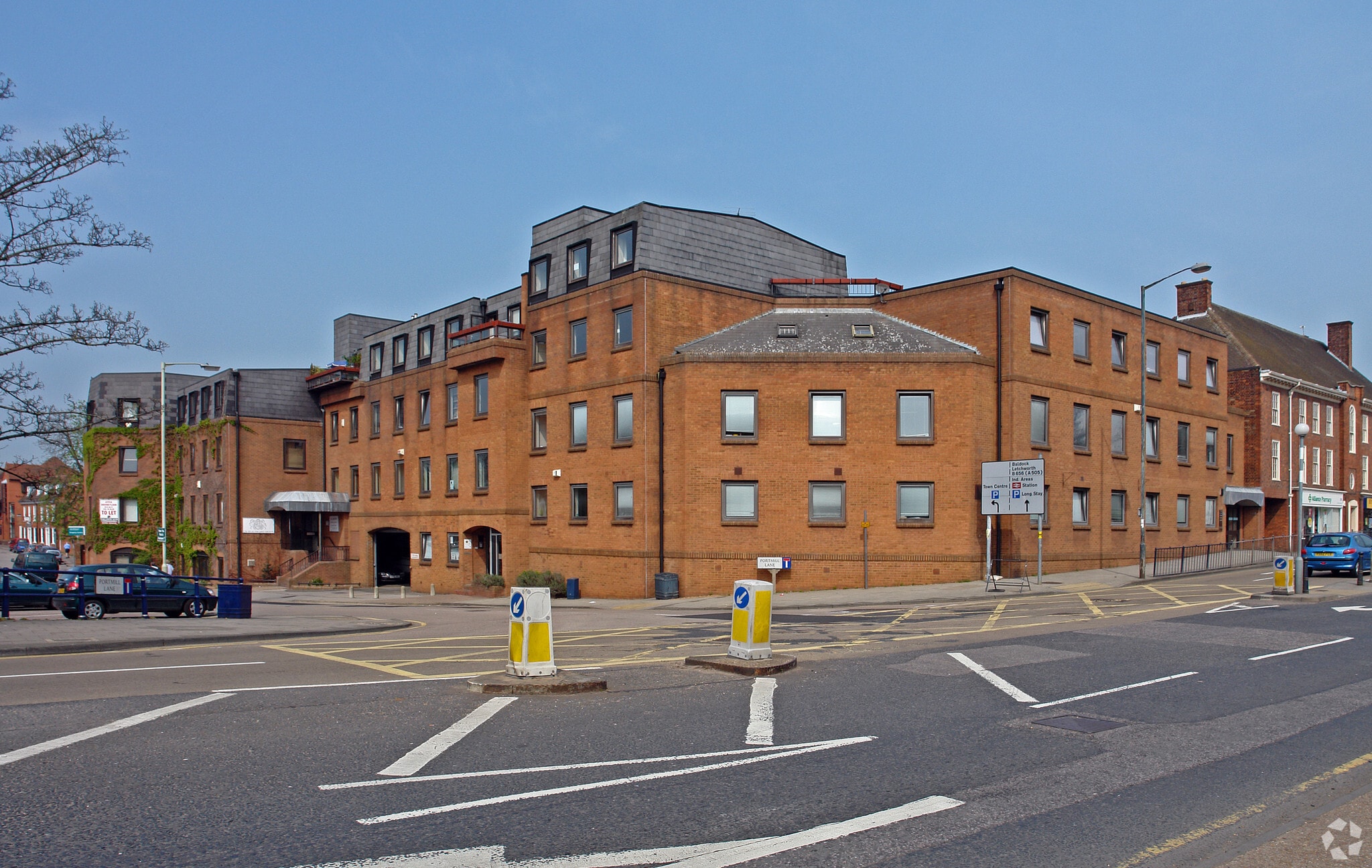 Portmill Ln, Hitchin for sale Primary Photo- Image 1 of 1