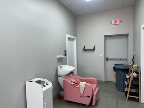 701 Pin Oak Rd, Katy, TX for lease Interior Photo- Image 1 of 9