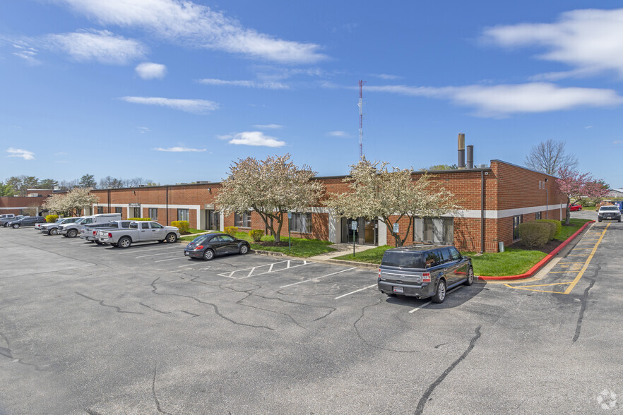 408 Headquarters Dr, Millersville, MD for lease - Primary Photo - Image 1 of 4