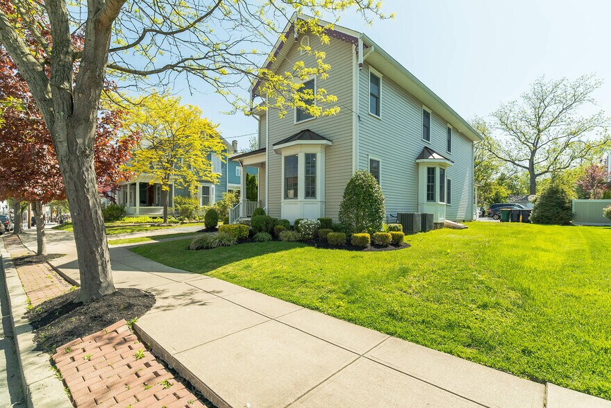 153 S Main St, Hightstown, NJ for sale - Building Photo - Image 1 of 1