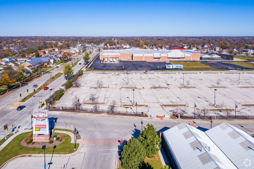 5825 W Hope Ave, Milwaukee, WI for sale - Building Photo - Image 1 of 1