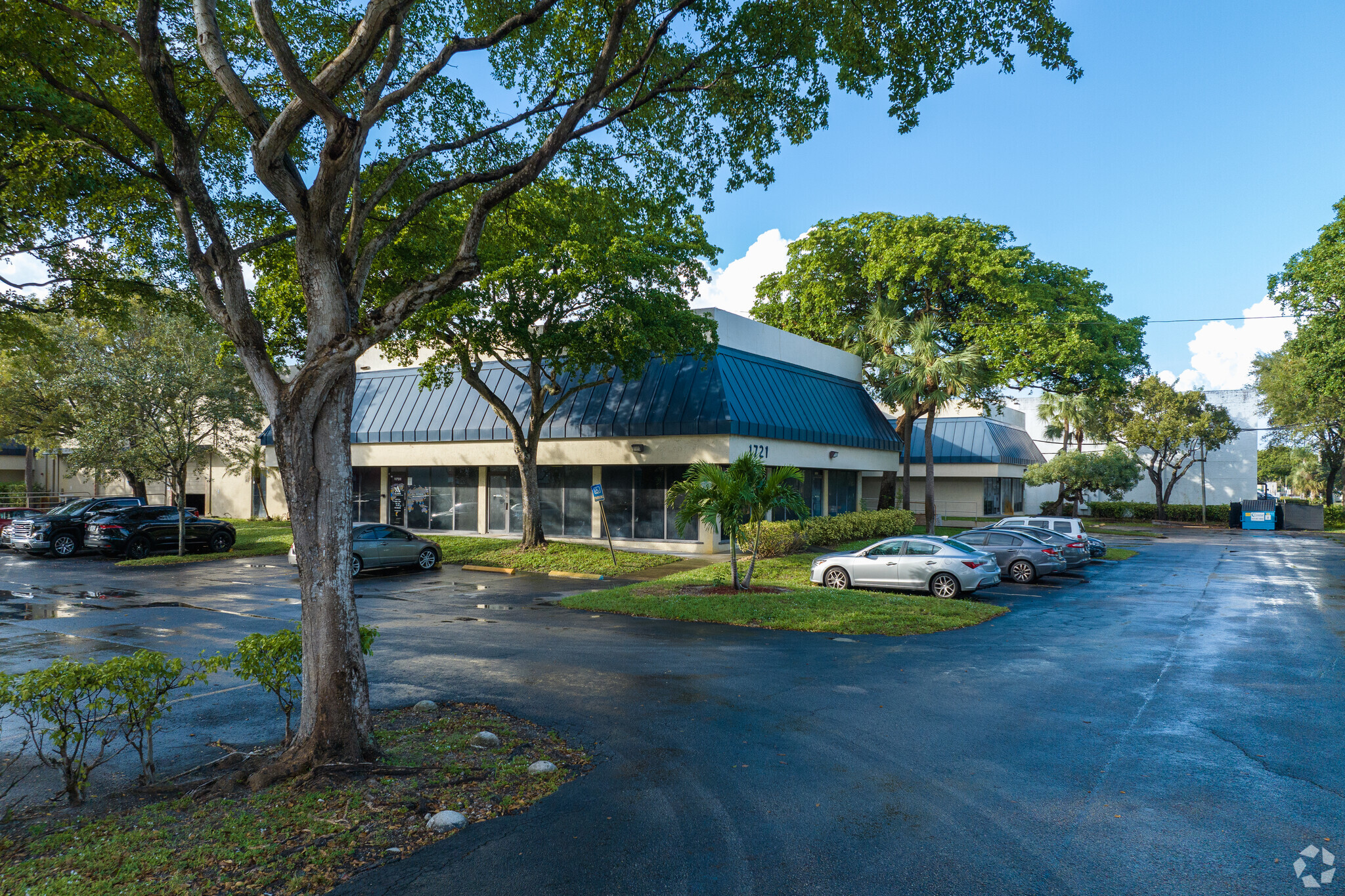 1721 Blount Rd, Pompano Beach, FL for sale Building Photo- Image 1 of 18