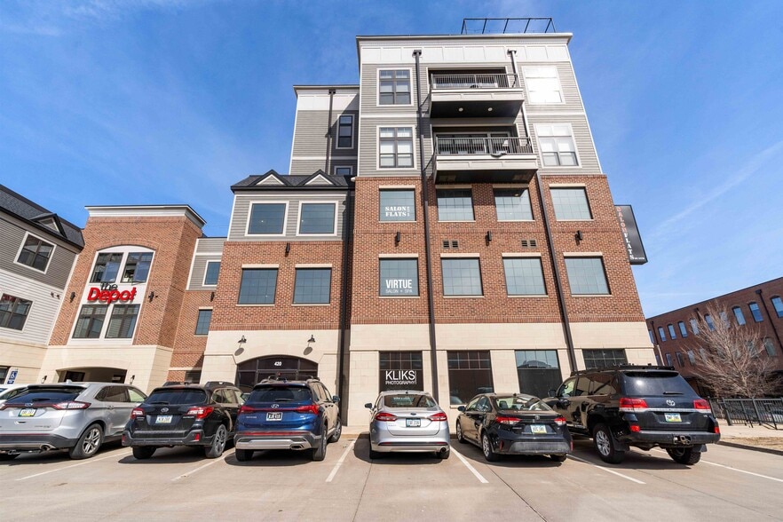 420 12th Ave SE, Cedar Rapids, IA for sale - Building Photo - Image 1 of 30