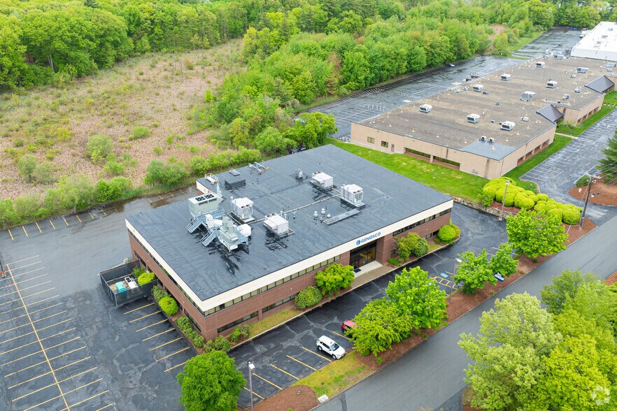 43 Manning Rd, Billerica, MA for sale - Primary Photo - Image 1 of 1