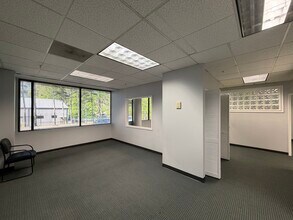 1080 Holcomb Bridge Rd, Roswell, GA for lease Interior Photo- Image 1 of 2