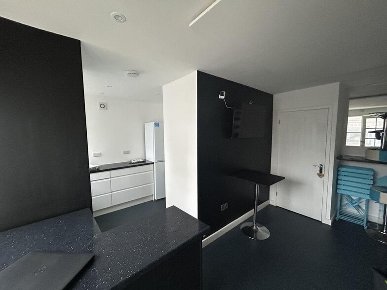 20-20A St. Leonards Rd, Bexhill for lease - Building Photo - Image 3 of 10
