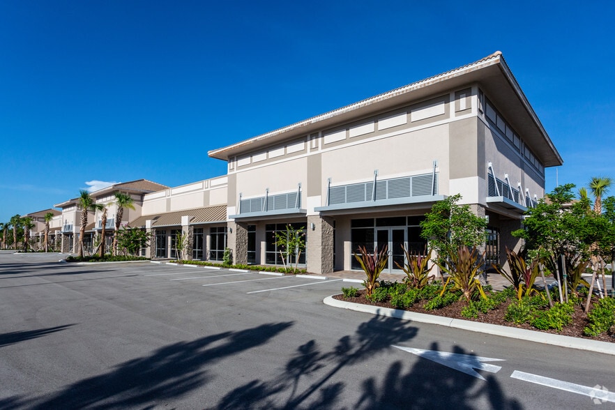 600 Homestead Rd S, Lehigh Acres, FL for sale - Primary Photo - Image 1 of 1